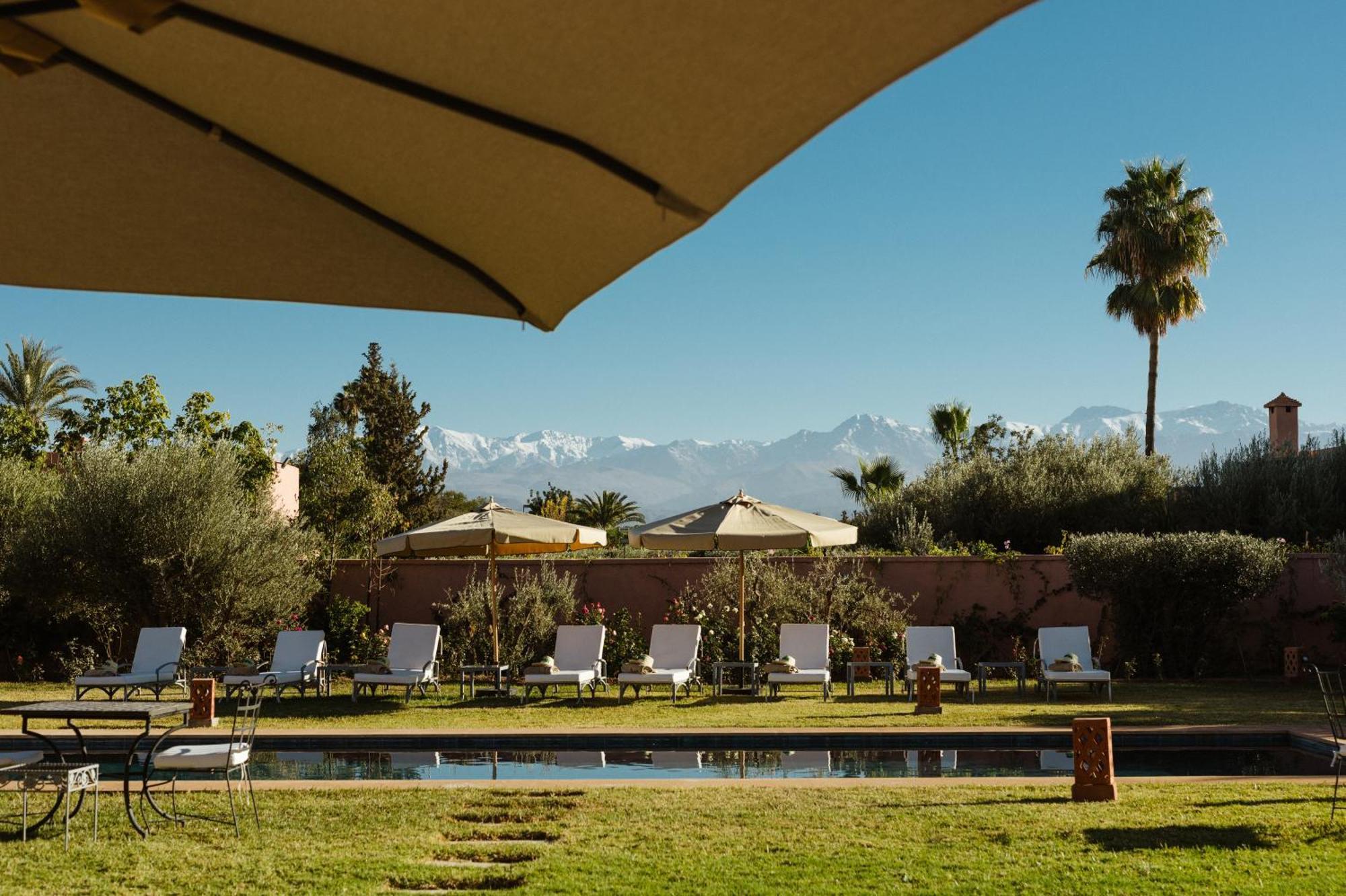 Hotel Les Roses By La Siredrah Ait Bou Zguia Exterior foto